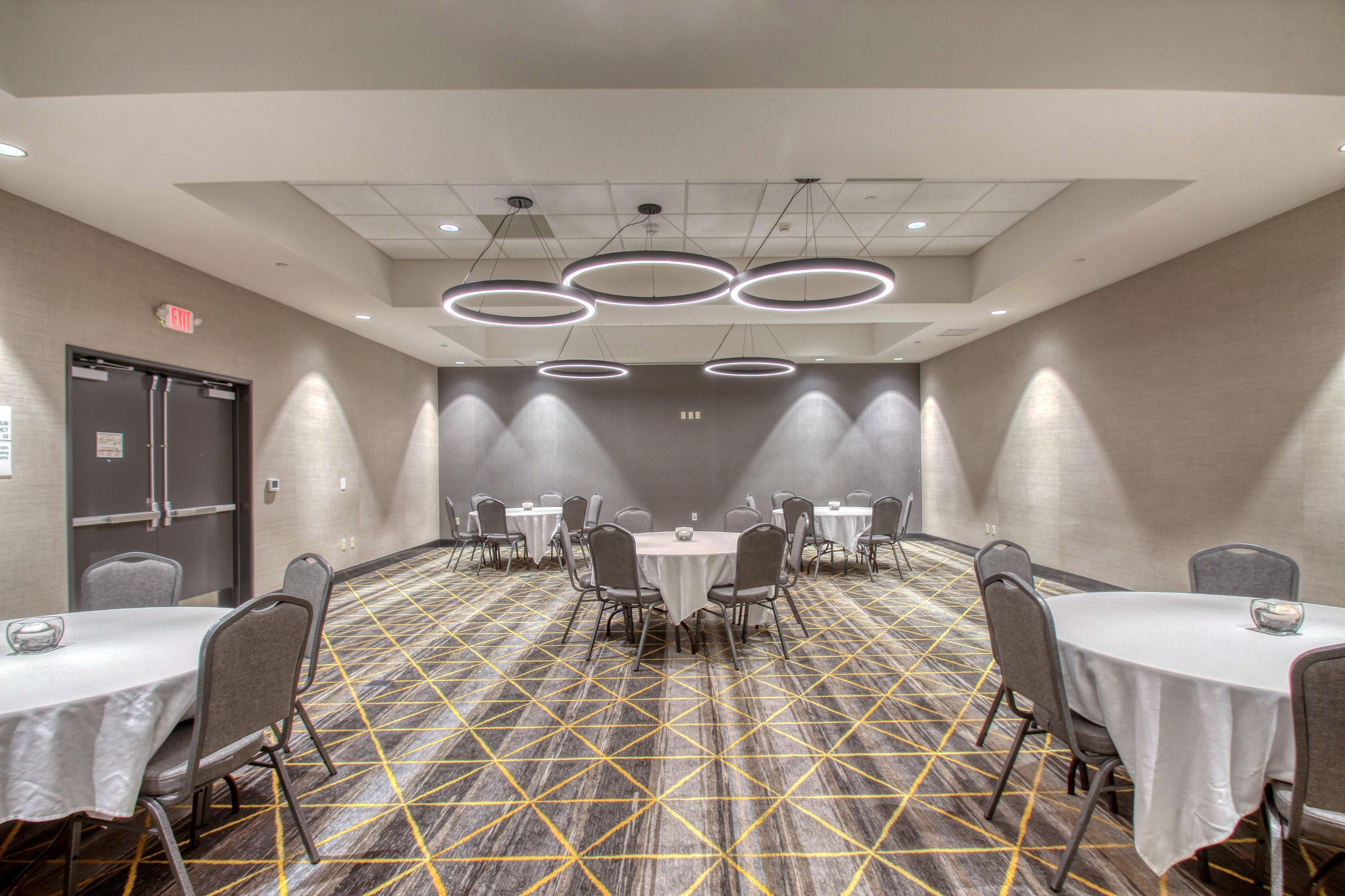 Holiday Inn - Appleton By Ihg Zewnętrze zdjęcie
